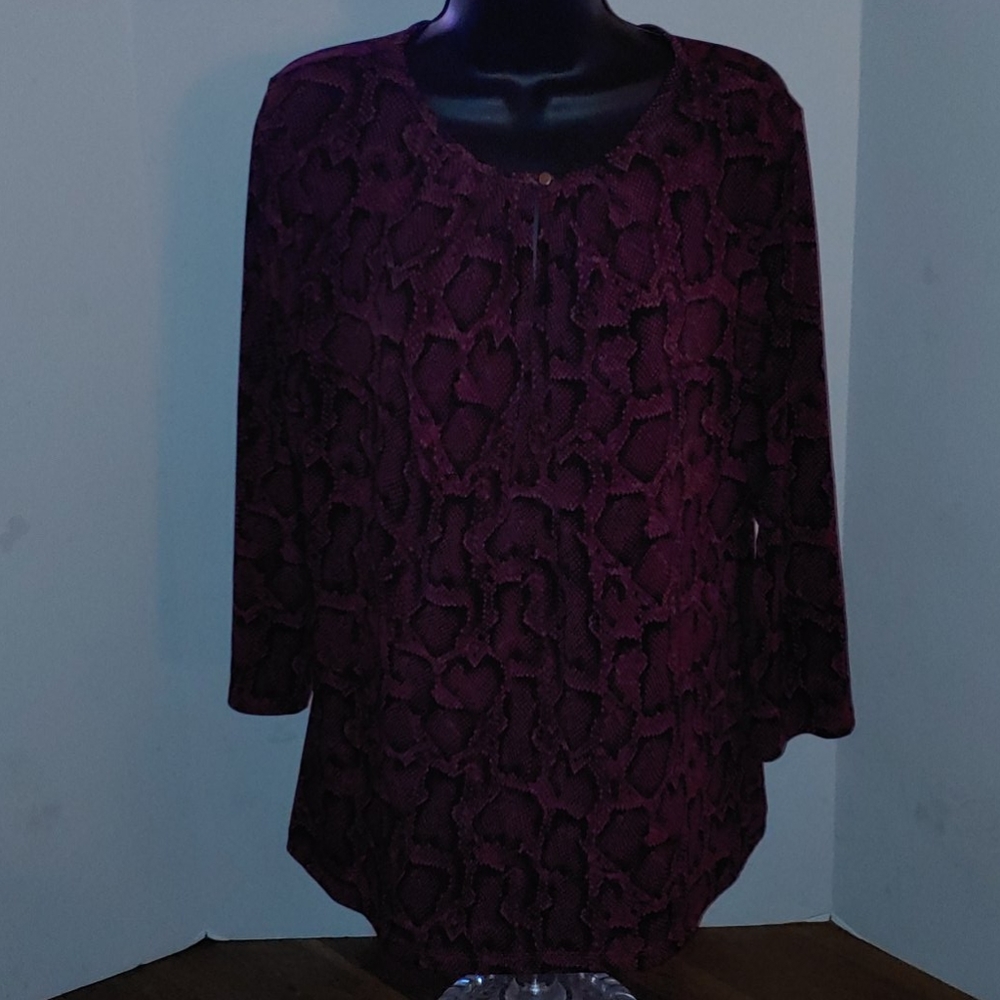 Liz Claiborne Red and Black Long Sleeve Shirt
